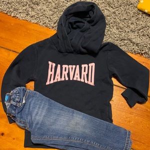 Cool H&M Harvard hoodie and skinny jeans